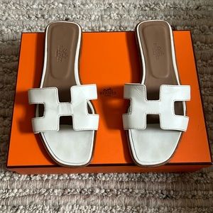 White Hermes Oran Sandals